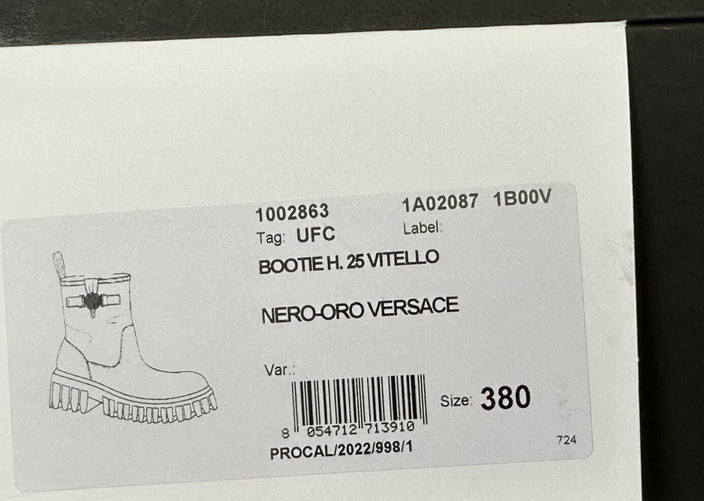 NIB $ 1300 Versace Leder Schwarze Lederstiefeletten 8 US (38 Euro) 1002863 Spanien 