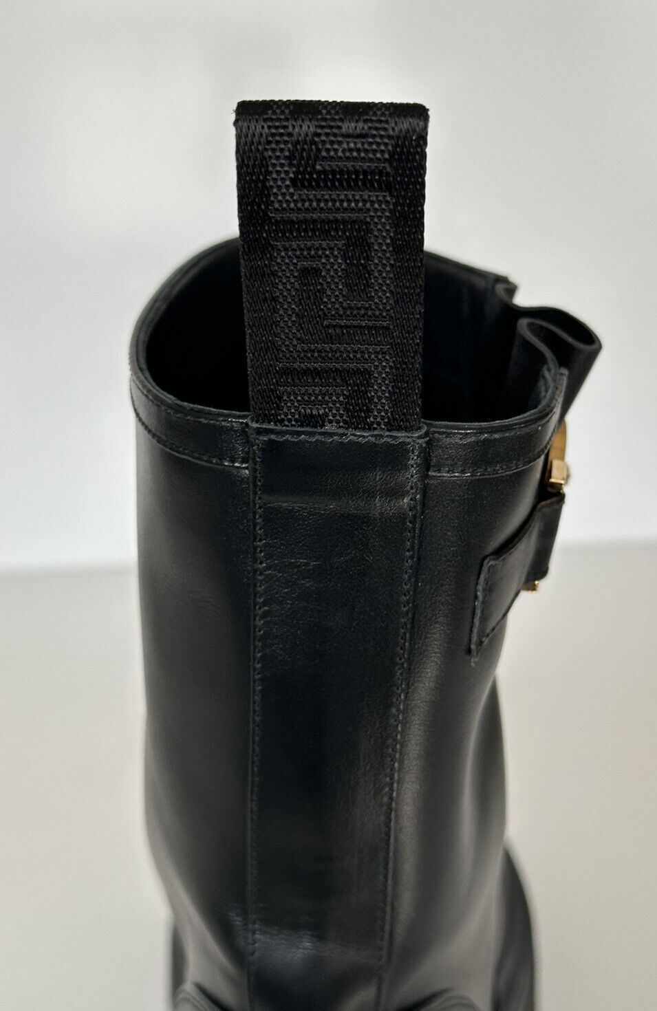 NIB 1300 долларов США Versace Leather Черные кожаные ботильоны 10 США (40 ЕС) 1002863 Испания 