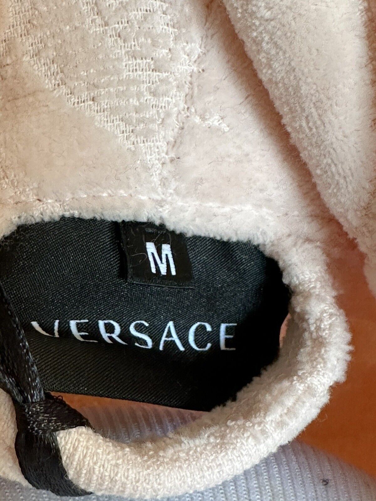 СЗТ $1500 Versace Махровый банный халат Versace Medusa Розовый, средний ZACJ00008 