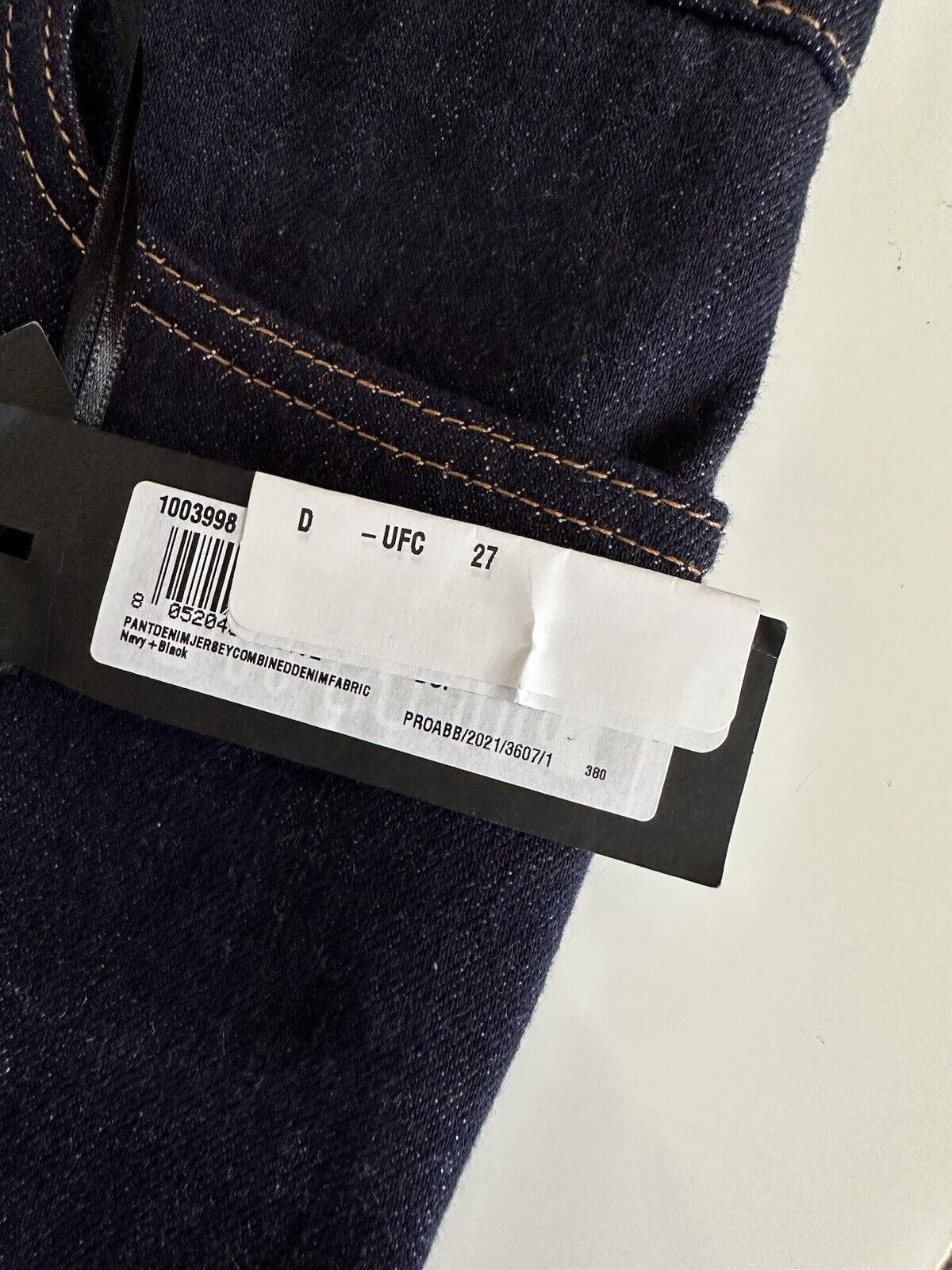 Neu mit Etikett: 925 $ Versace Damen-Jeans in Denimblau, Größe 27 US 1003998, hergestellt in Italien