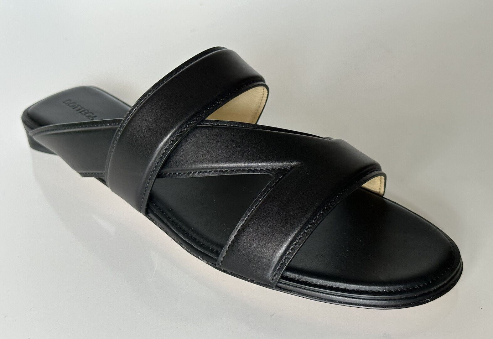 NIB $760 Bottega Veneta Calf Leather Mule Sandals Shoes Black 7.5 US 651374