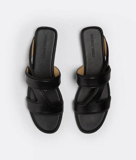NIB Сандалии-мулы Bottega Veneta из телячьей кожи, черные 7,5, США 651374, $760 