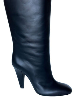 NIB $1550 Fendi Karligraphy Leather Knee Height Black Boots 8 US (38 Eu) 8W8223
