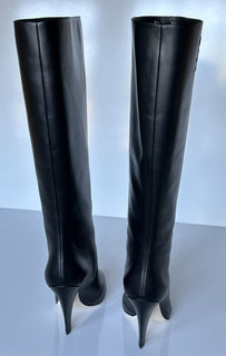 NIB $1550 Fendi Karligraphy Leather Knee Height Black Boots 8 US (38 Eu) 8W8223