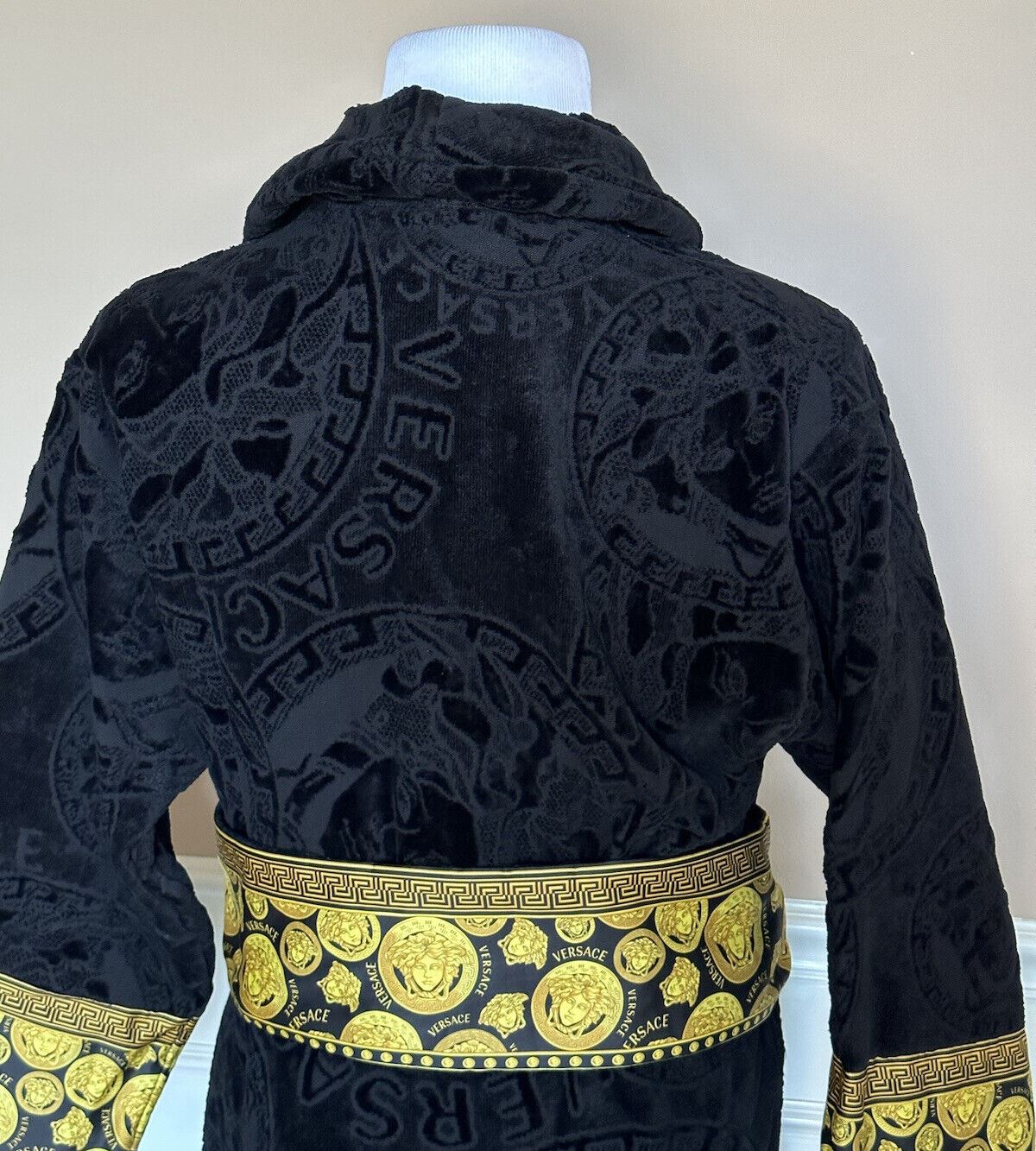 NWT $1500 Versace Medusa Cotton Terry Bath Robe Black XL ZACJ00008