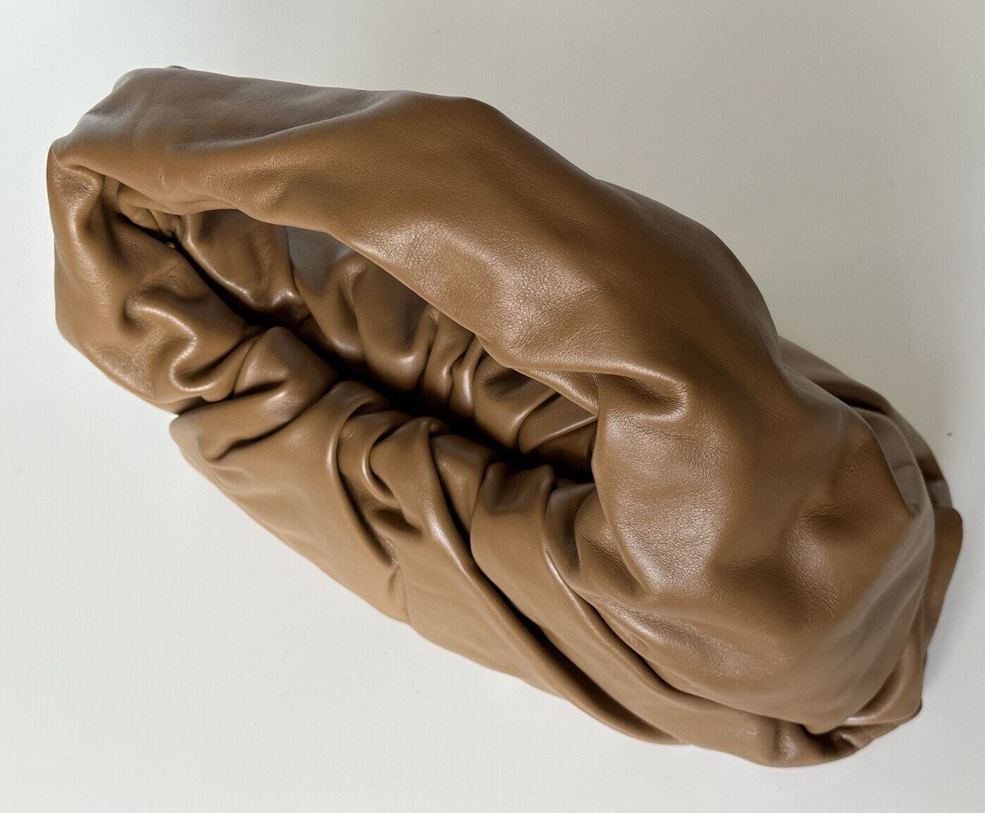NWT $3000 Bottega Veneta Medium Leather Shoulder Hobo Bag Teak-Gold 610524 Italy
