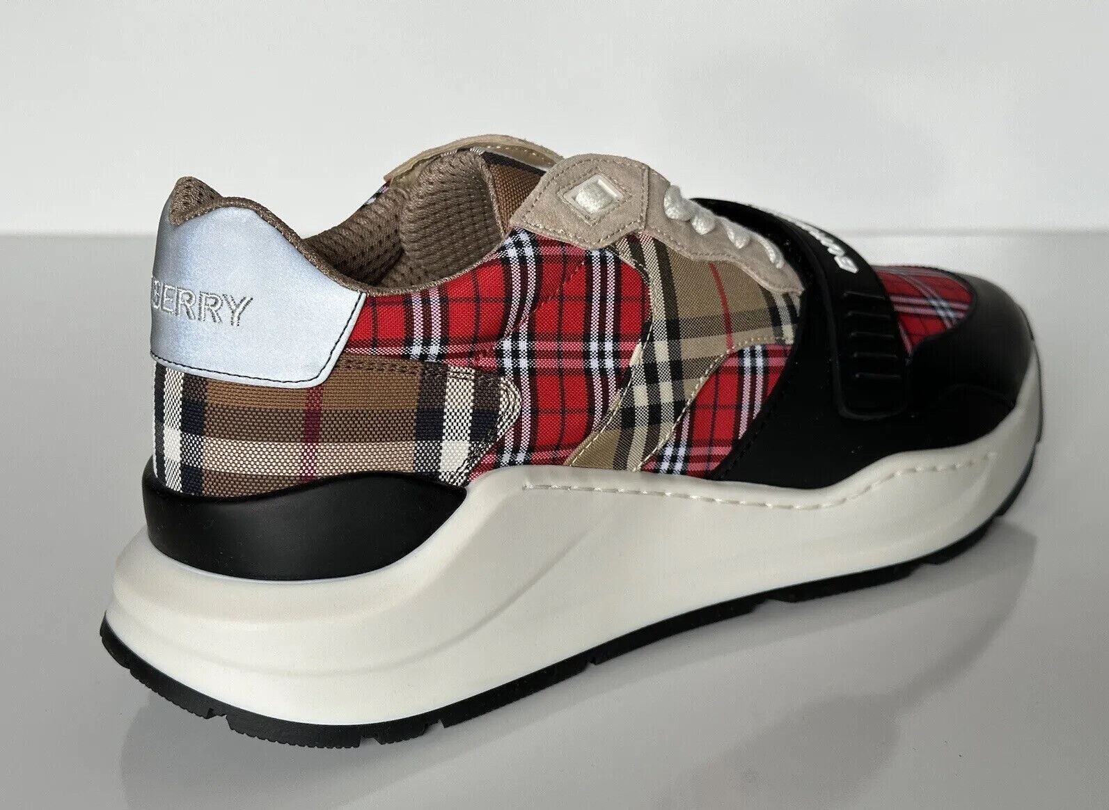NIB 790 $ Burberry Herren Ramsey Mehrfarbige Sneakers 10 US (43 Euro) 8048632 Italien 