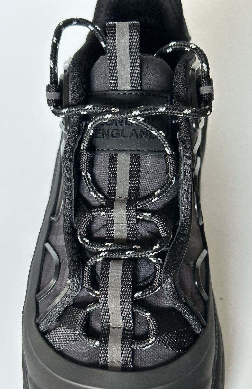 Мужские темно-серые кроссовки Burberry Arthur Dark Charcoal за 890 долларов США 10 США (43 ЕС) 8042584 IT 