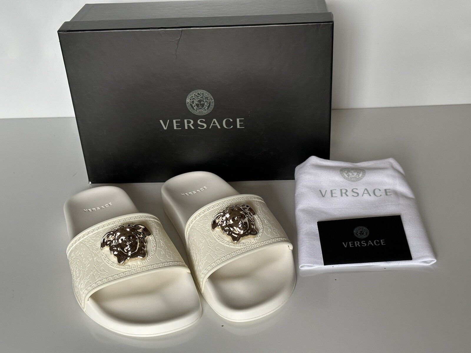 NIB $425 Versace Medusa Head Slides Sandals White 11 US (41 Eu) DSR262CN IT