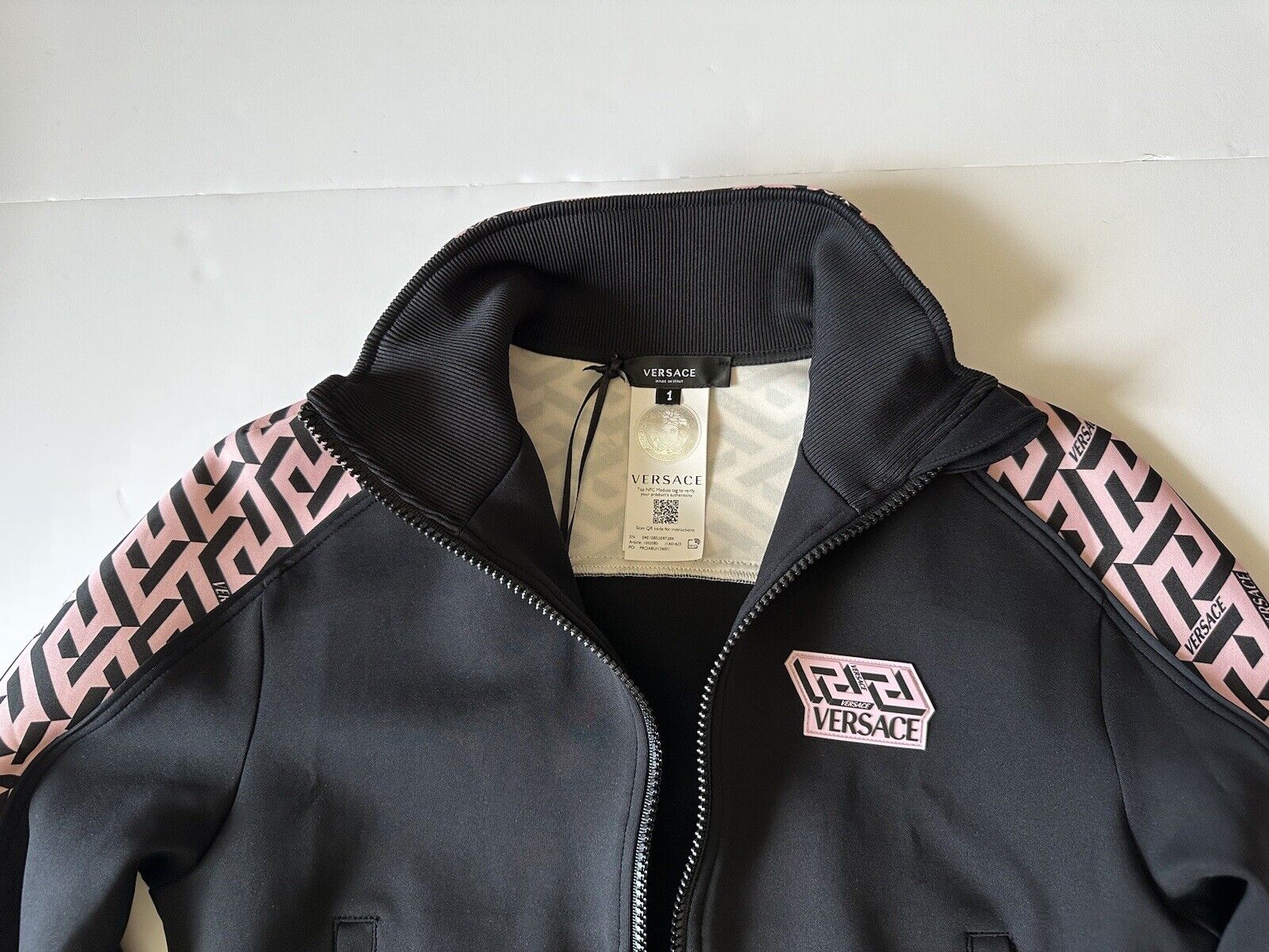 NWT $925 Versace Greca Print Women's Jogger Jacket Black Size 1 1002080 Italy