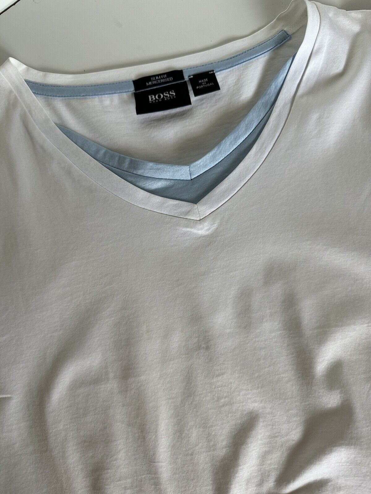 Boss Hugo Boss Black Label V-Ausschnitt weißes Baumwoll-T-Shirt XL – Slim Fit 