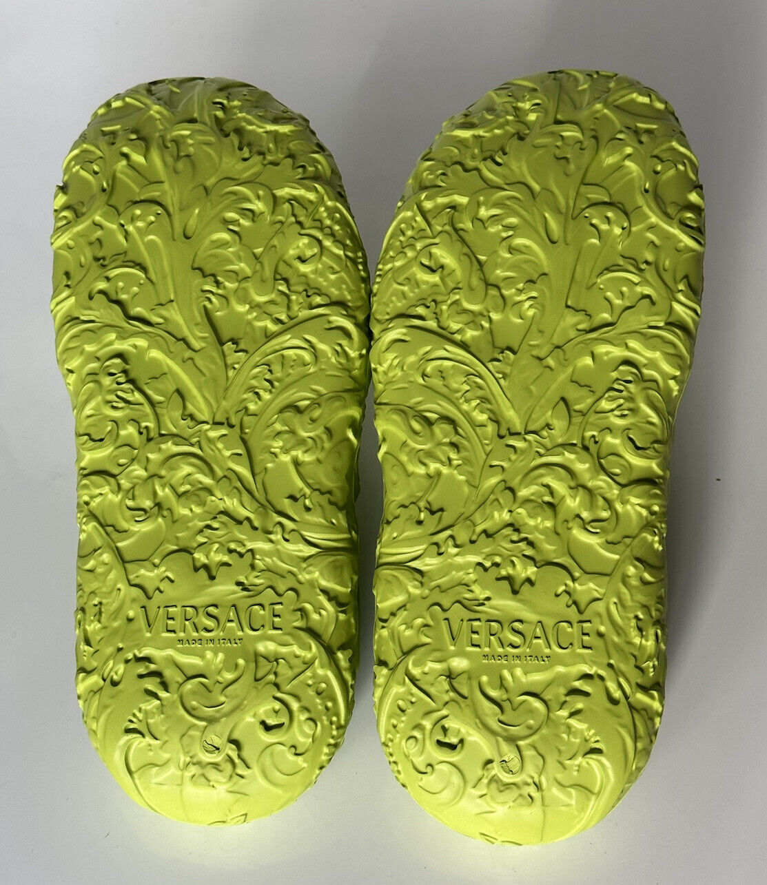 NIB $525 Versace Medusa Head Slides Pool Sandals Green 14 US (47 Eu) 1005746 IT