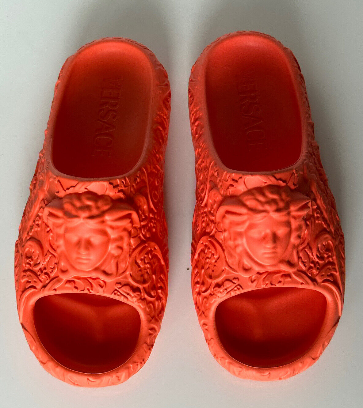 NIB $525 Versace Medusa Head Slides Pool Sandals Orange 10 US (43) 1005746 IT