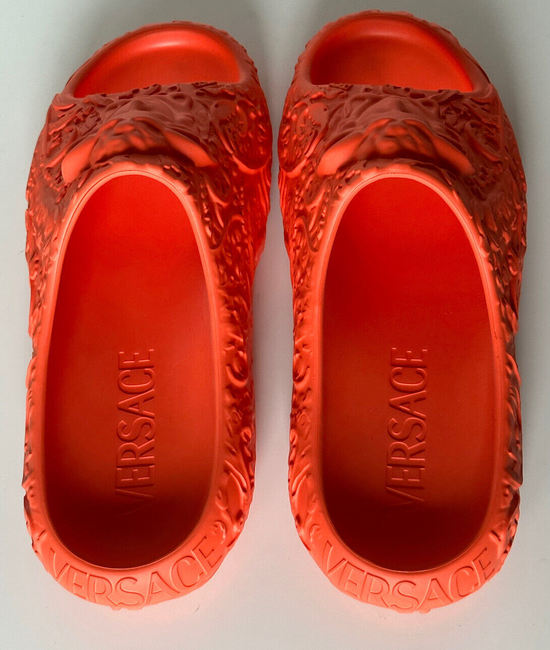 NIB $525 Versace Medusa Head Slides Pool Sandals Orange 10 US (43) 1005746 IT