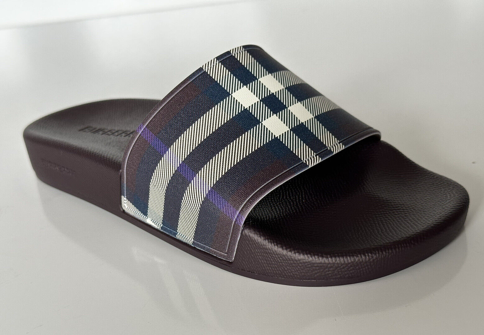 NIB $370 Burberry Women’s Furley Check Maroon Slide Sandals 9 US (39 Eu) 8057612