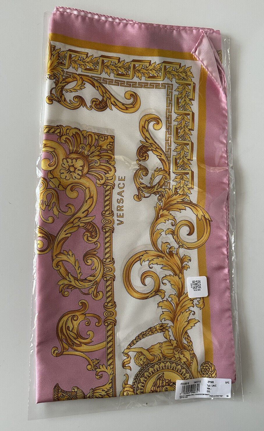 NWT $500 Versace Medusa Silk Twill Barocco Foulard Scarf 36.5”x 36” IT IF090018
