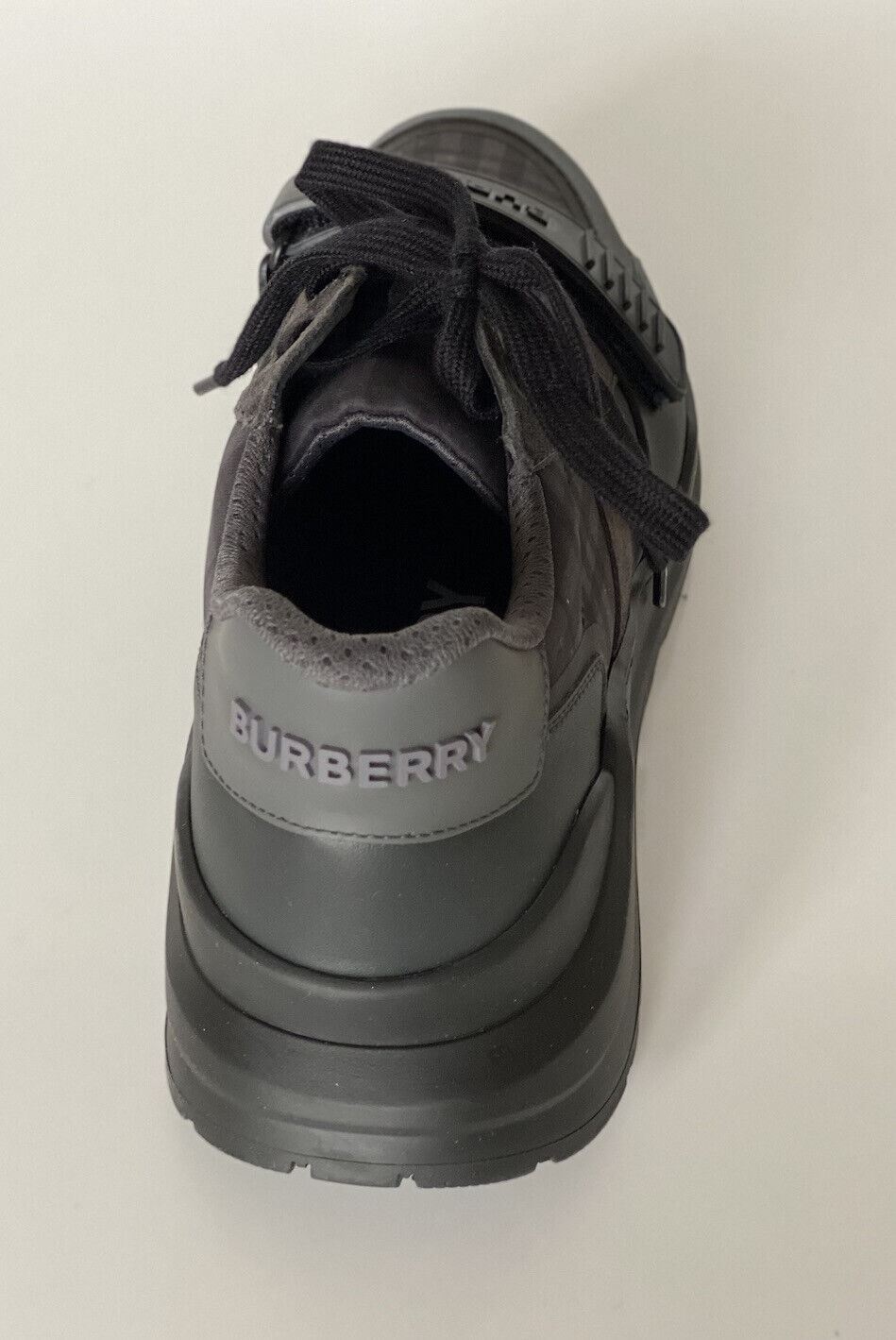 NIB Burberry Ramsey Check Herren-Sneaker in Dunkelkohle 13 US (46 Eu) 8042200 IT 