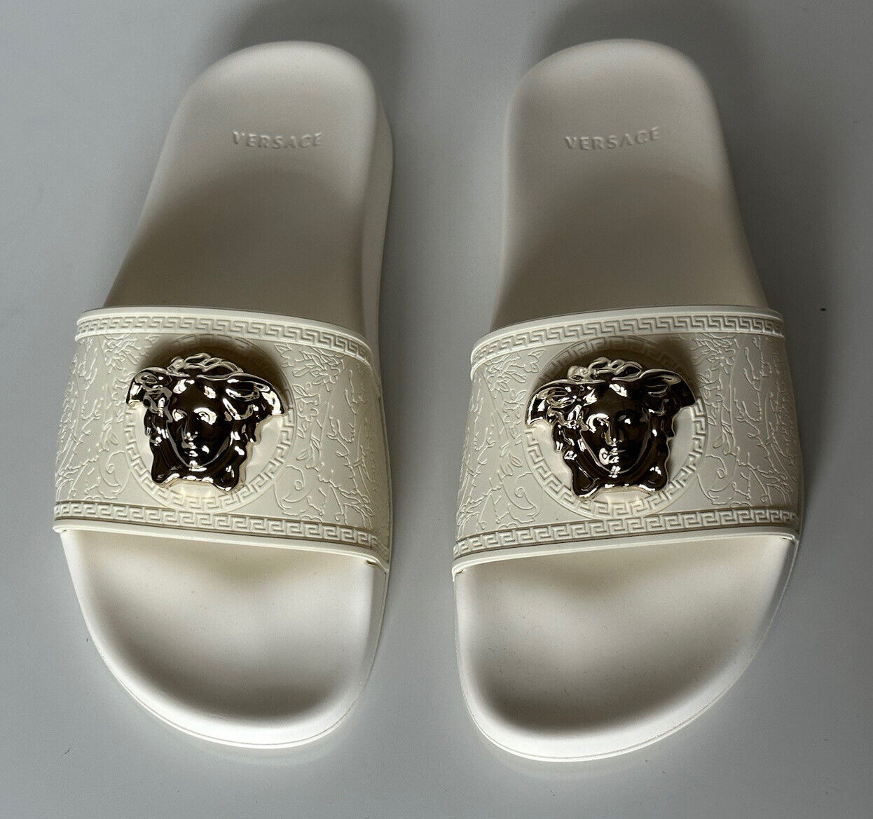 NIB $425 Versace Medusa Head Slides Sandals White 9.5 US (39.5) DSR262CN 1003190