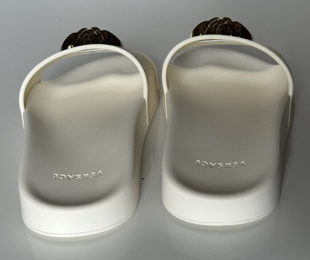 NIB $425 Versace Medusa Head Slides Sandals White 7 US (37 Eu) DSR262CN IT