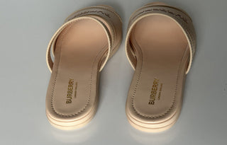 NIB Burberry Женские кожаные шлепанцы с открытым носком персикового цвета 7,5 (37,5) 8047843 IT 