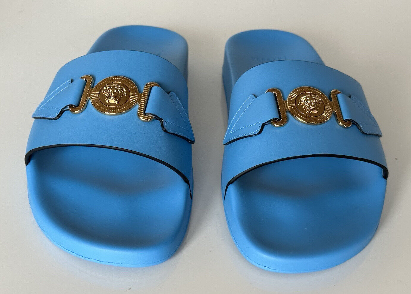 NIB 575 долл. Versace Gold Medusa Кожаные/резиновые сандалии Синие 11,5 (44,5) 1004983 IT