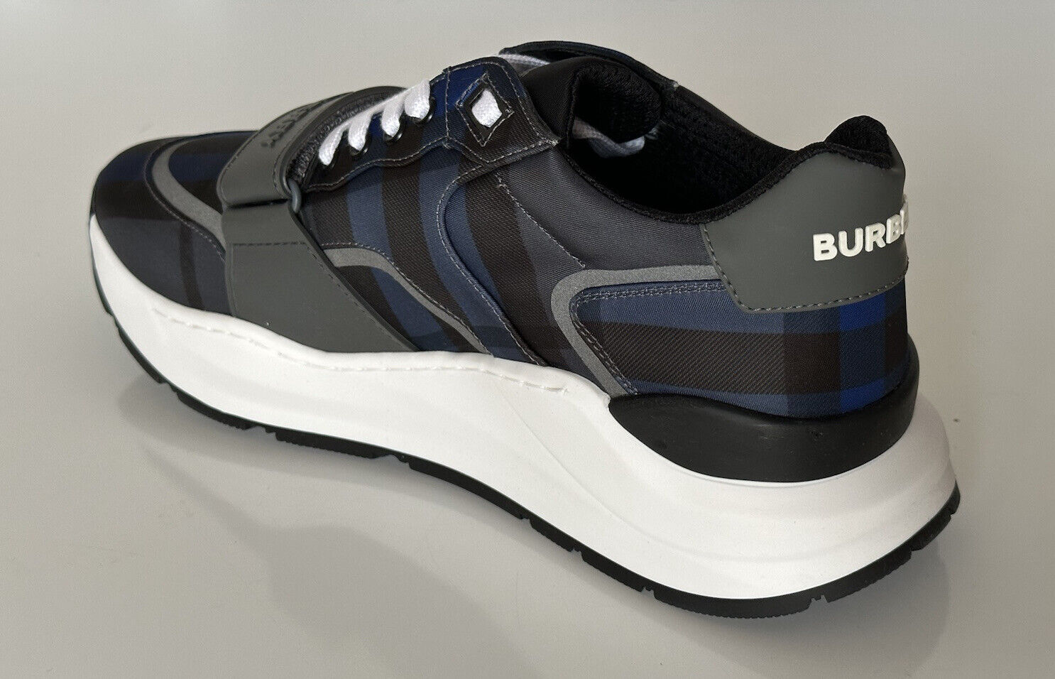 NIB Burberry Ramsey Check Men's Ocean Blue Sneakers 10 US (43 Eu) 8048171 Italy