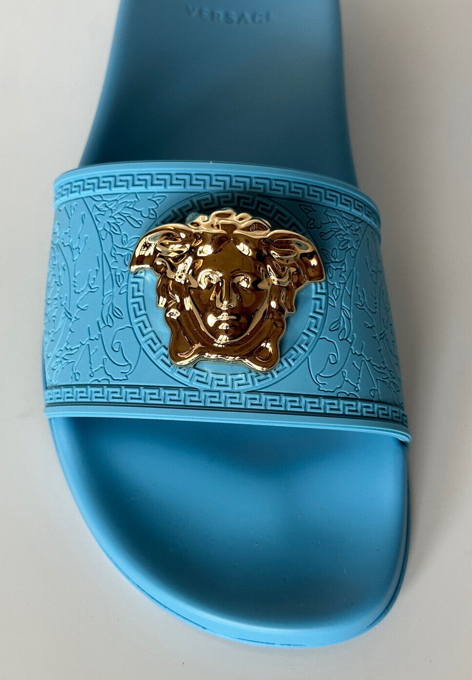 NIB 450 долларов США Versace Gold Medusa Босоножки-шлёпанцы Небесно-голубой 9 США (39) 1004190 IT 