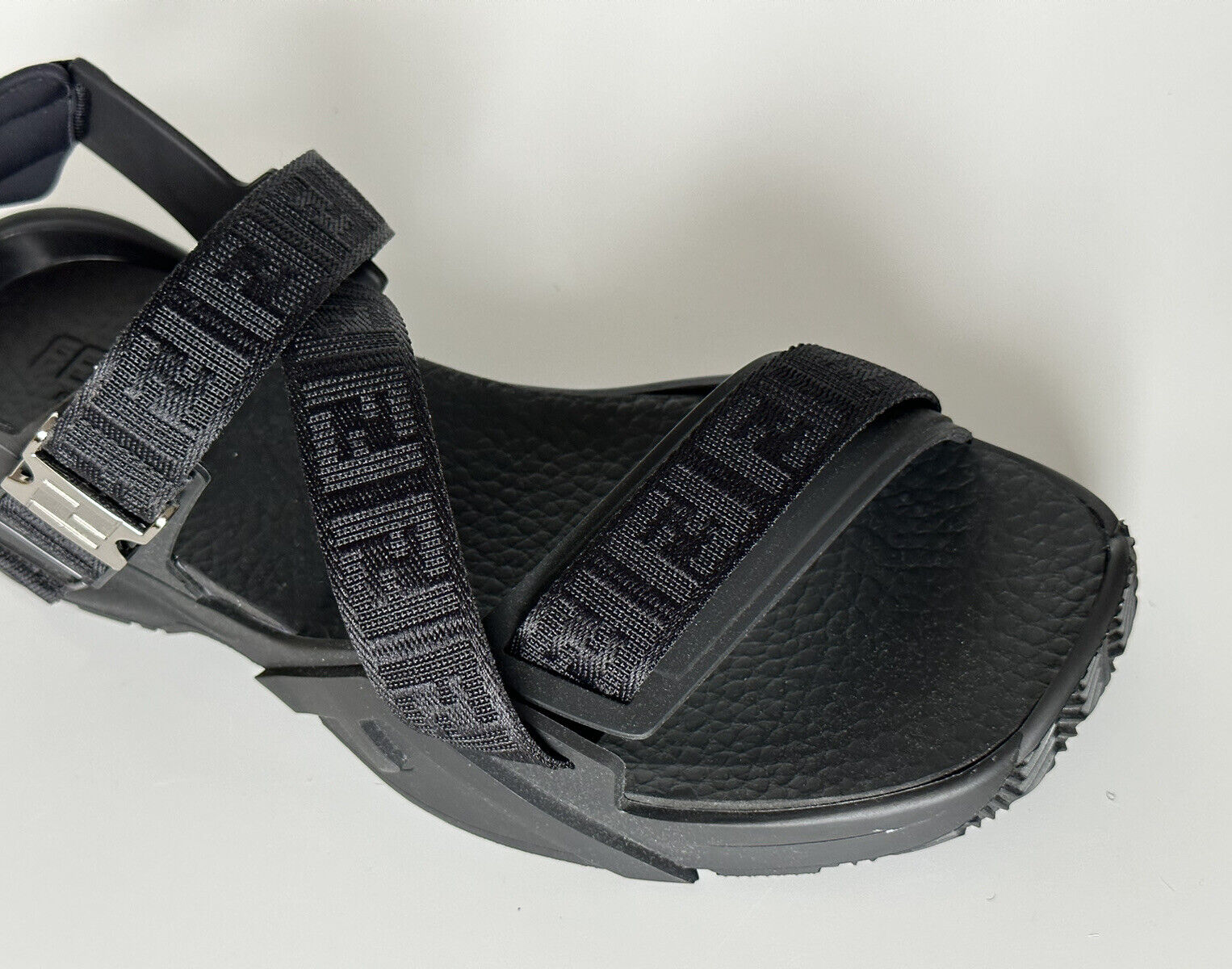 NIB 895 $ Fendi Herren FF Strapped Black Sandalen 11 US/ 10 UK Italien 7X1503