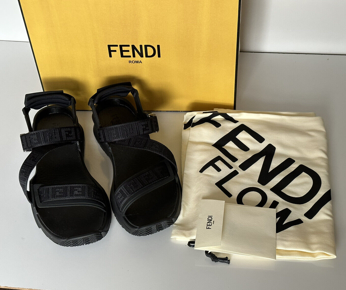 NIB 895 $ Fendi Herren FF Strapped Black Sandalen 11 US/ 10 UK Italien 7X1503