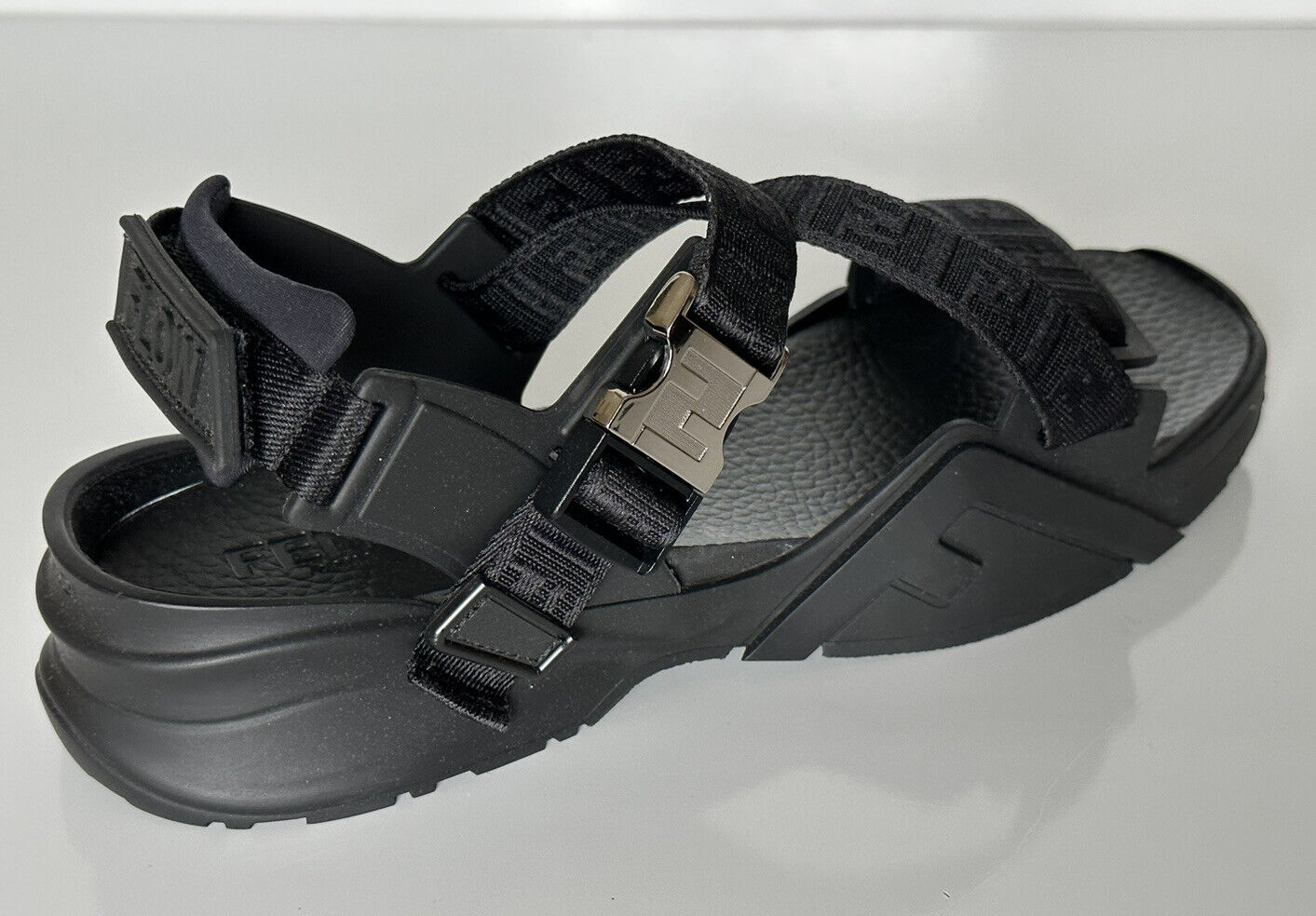 NIB 895 $ Fendi Herren FF Strapped Black Sandalen 11 US/ 10 UK Italien 7X1503