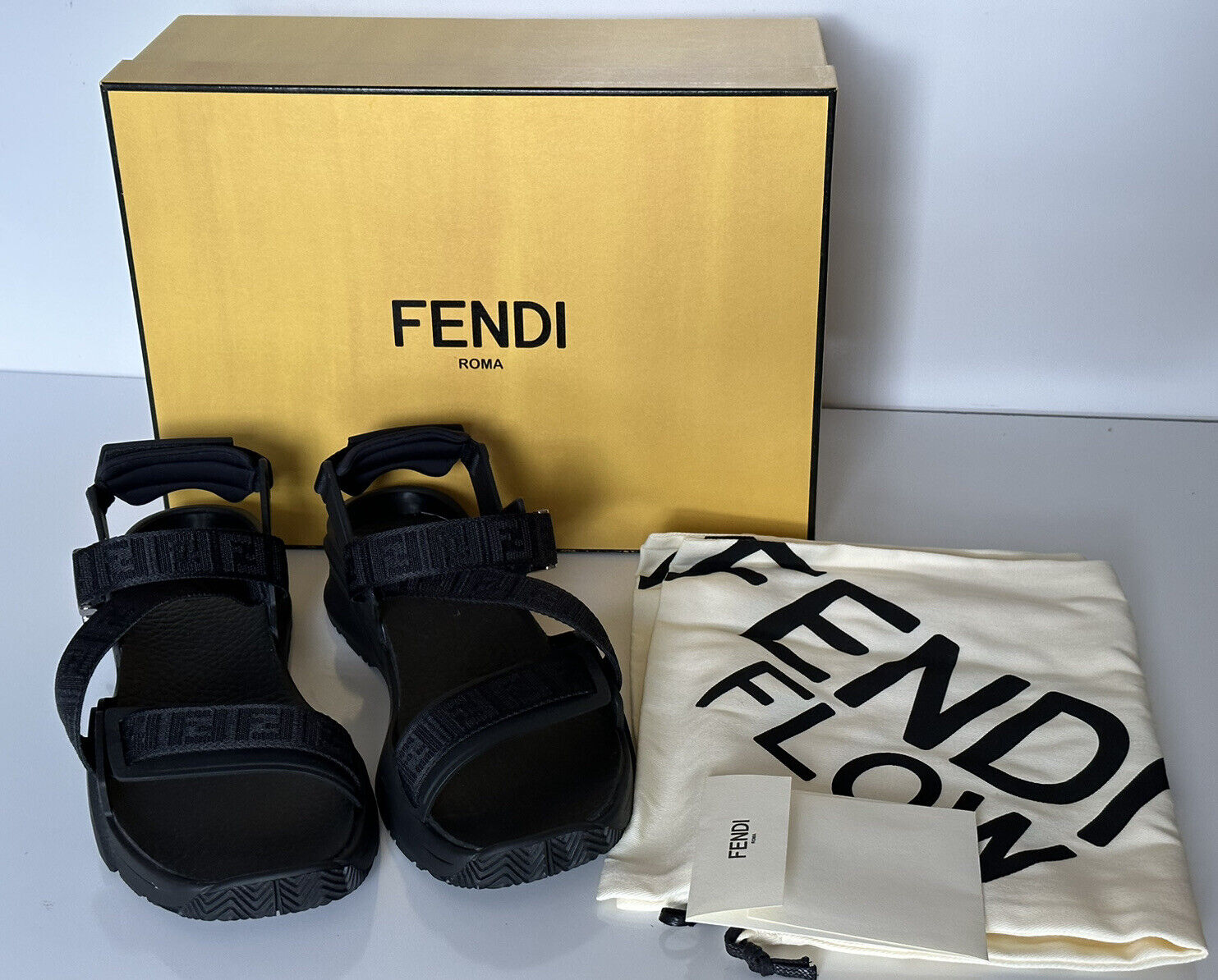 Мужские черные сандалии Fendi с ремешком FF 895 долларов США 12 США/ 11 Великобритания Италия 7X1503