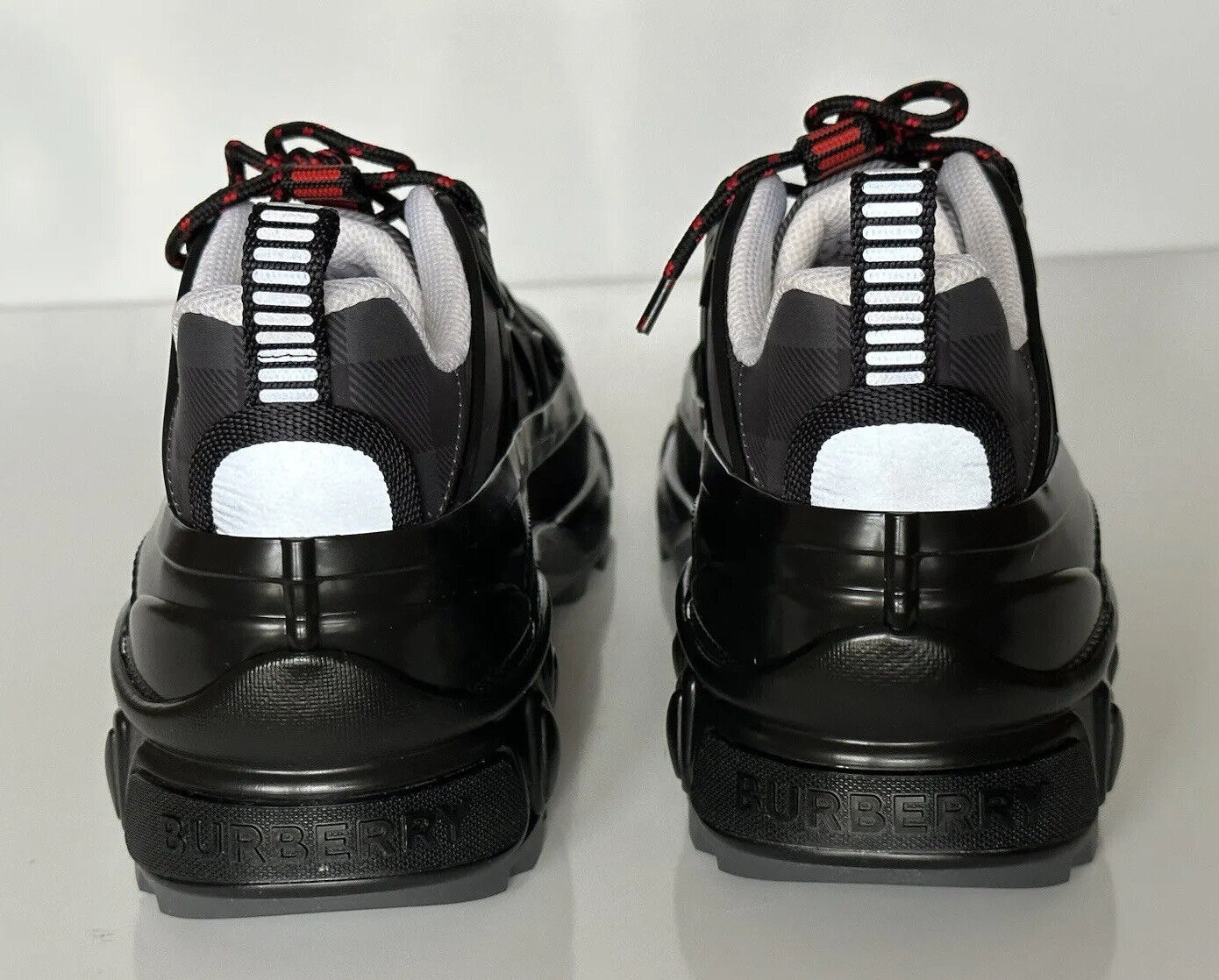 NIB $890 Burberry Arthur Herren-Sneaker mit IP-Karo in Dunkelgrau, 11 US (44) 8055576 IT 