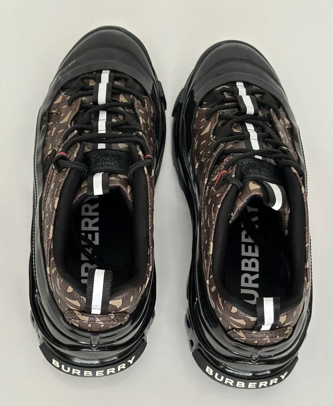 NIB 870 $ Burberry Arthur Herren-Braut-Sneaker aus braunem Leder 9 US (42) 8021778 IT 