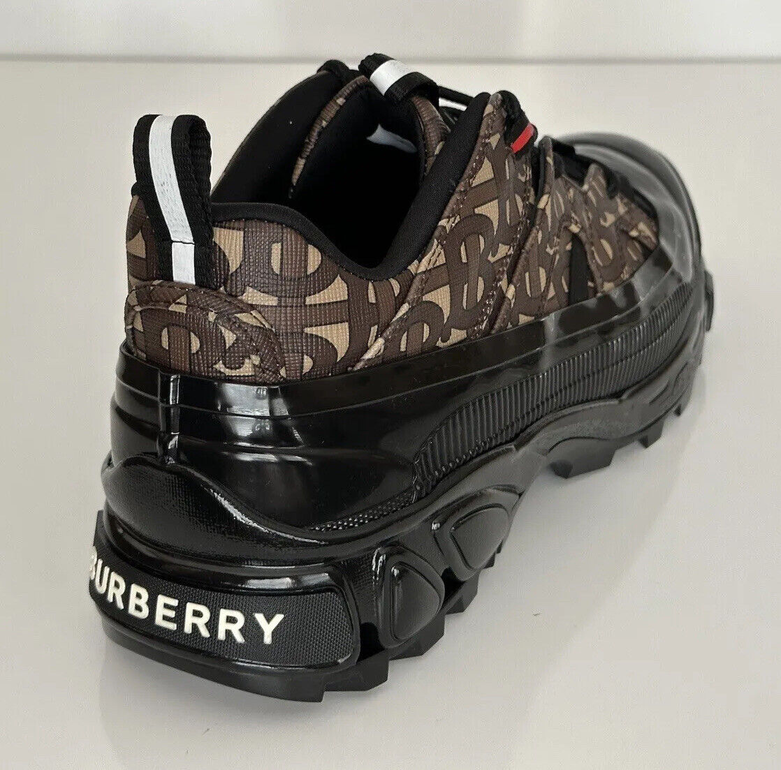 NIB $870 Burberry Arthur Mens Bridal Brown Leather Sneakers 9 US (42) 8021778 IT