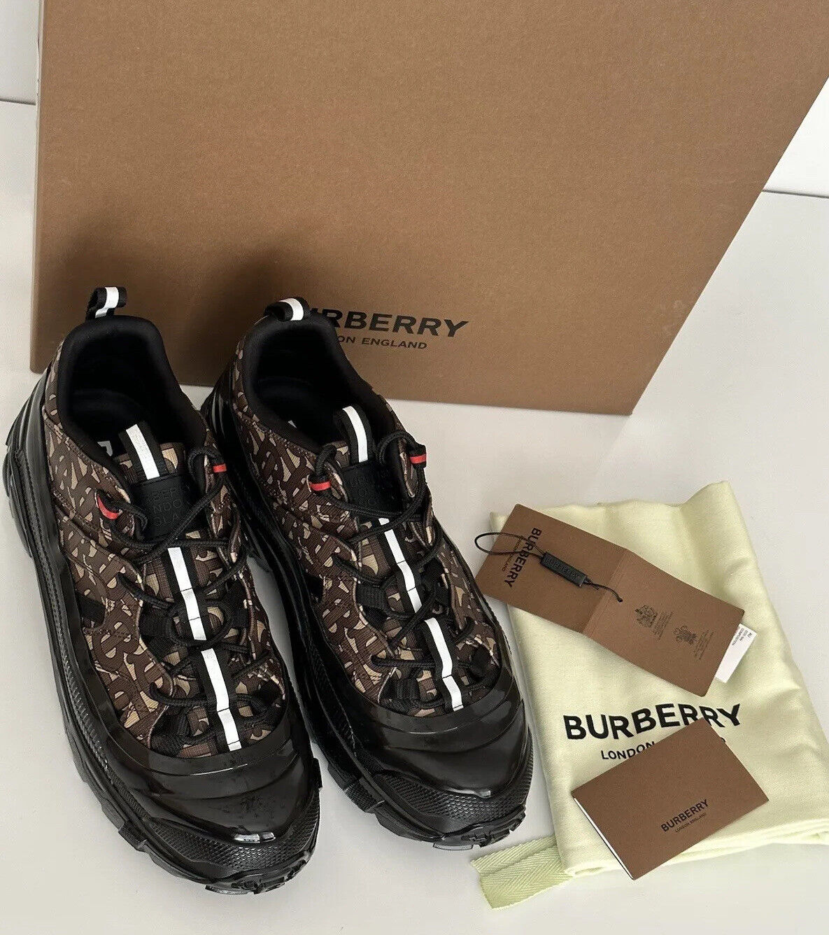 NIB $870 Burberry Arthur Mens Bridal Brown Leather Sneakers 10 US (43) 8021778