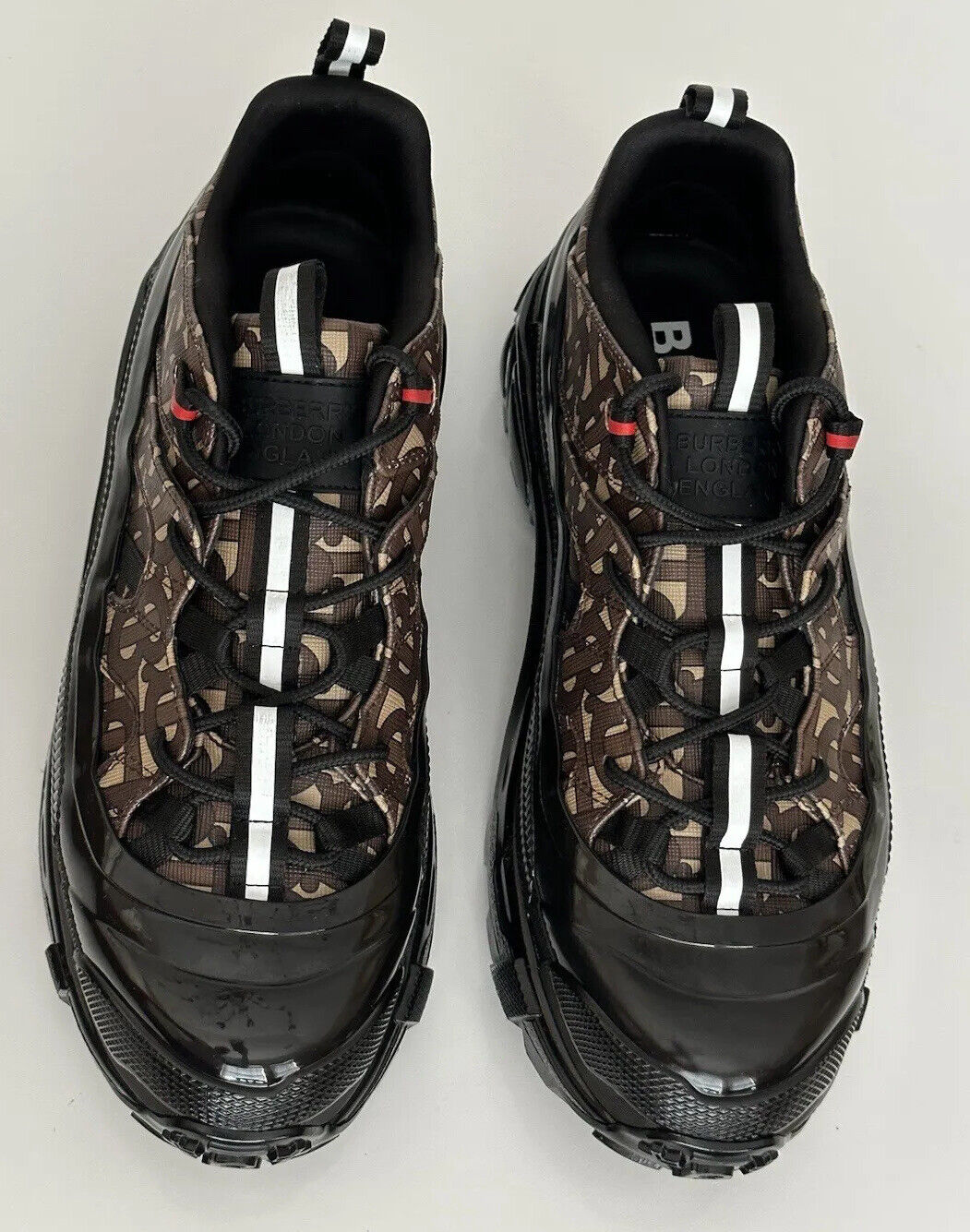 NIB 870 $ Burberry Arthur Herren-Braut-Sneaker aus braunem Leder 11 US (44) 8021778 