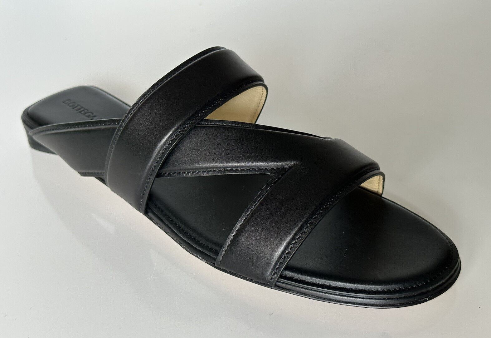 NIB $760 Bottega Veneta Calf Leather Mule Sandals Shoes Black 7 US 651374