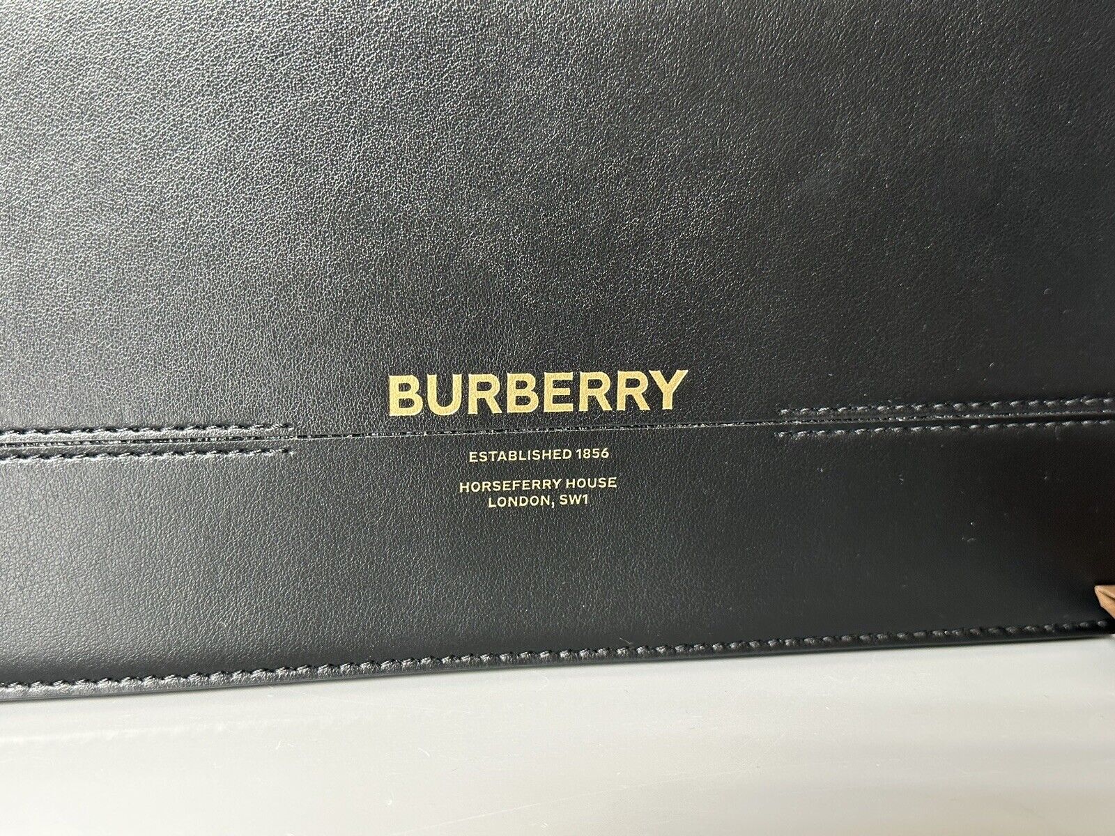 Neu mit Etikett: Burberry Grace Mini Leder Umhängetasche Schwarz 3980825 80670901 Italien 