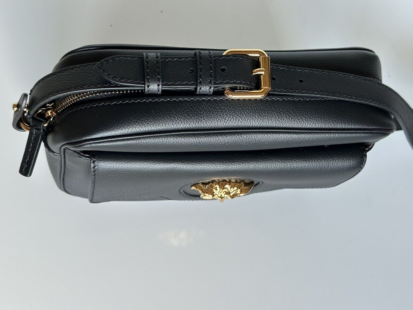 NWT $1400 Versace Черная сумка через плечо Medusa Head из телячьей кожи 1008102 IT 