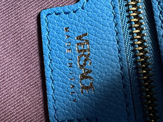 NWT $1875 Versace Сумка-хобо среднего размера из кожи теленка Medusa синего цвета 1000699 IT 