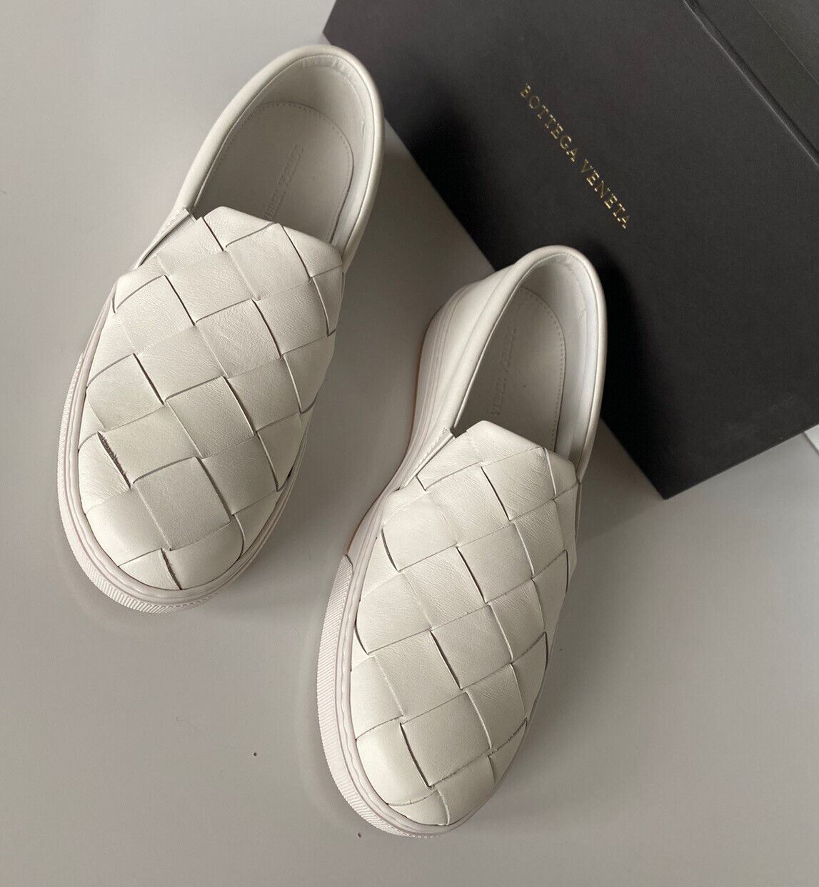 NIB 760 долларов США Bottega Veneta Белые туфли из телячьей кожи с резиновой подошвой и оптикой 12 608751 