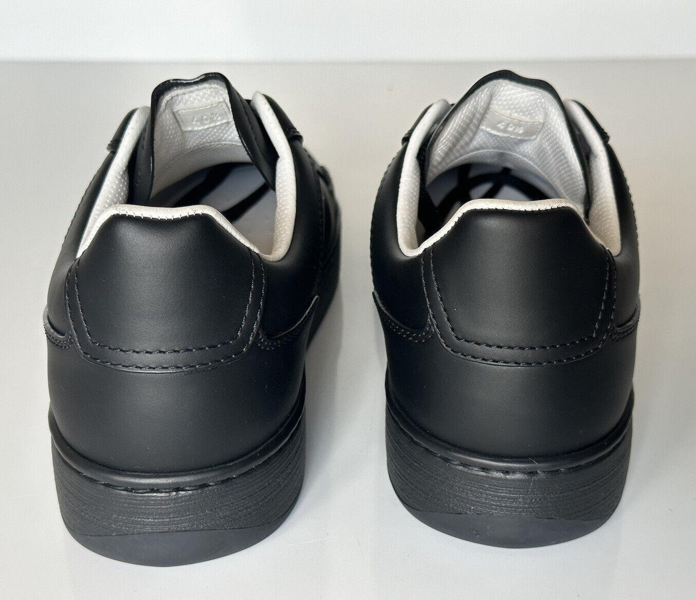 NIB $690 Bottega Veneta Men's Calf Leather Black Sneakers 11.5 US (44.5) 578298