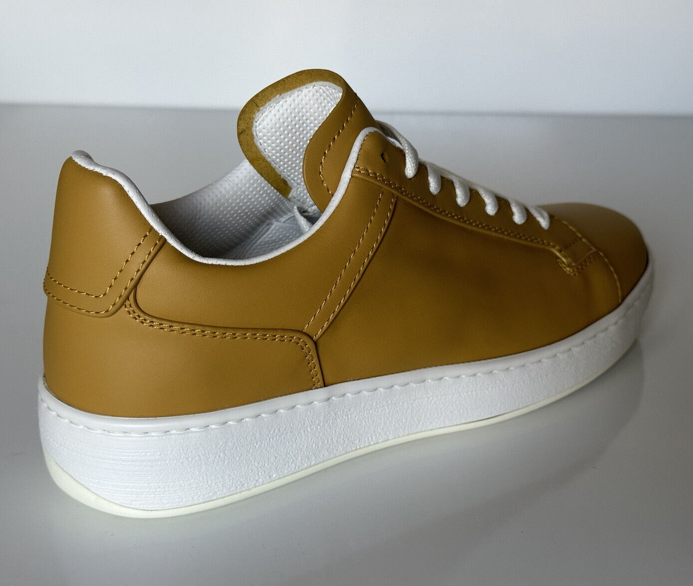 NIB $690 Bottega Veneta Calf Leather Butterscotch Sneakers 9.5 US (42.5) 578298