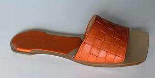 NIB 620 долларов США Bottega Veneta Кожаные слипоны Burned Orange 8,5 (38,5) 578372 