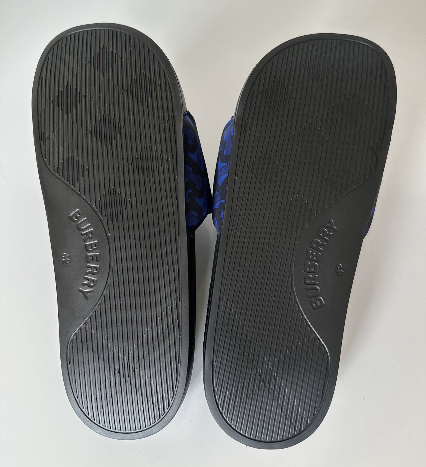 NIB $570 Burberry Furley Puff TB Men's Slides Blue Sandals 9 US (42) 8048585