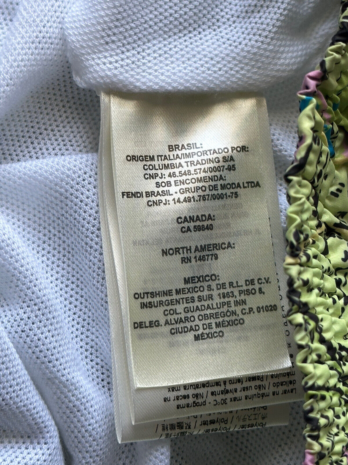 Мужские светло-зеленые шорты-боксеры для плавания Fendi, 580 долларов США, 36 США (52 евро), Италия FXB077 