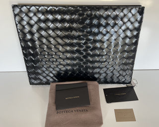Новый блестящий кожаный чехол для документов Bottega Veneta Intrecciato, черный 592859, стоимостью 1900 долларов. 
