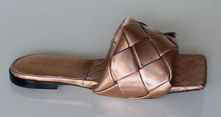 NWT $1350 Bottega Veneta Lido Violet — Сандалии на плоской подошве Old Rose, обувь 7,5 США, 608853 