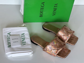 NWT $1350 Bottega Veneta Lido Violet — Сандалии на плоской подошве Old Rose, обувь 7,5 США, 608853 