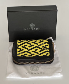 NWT Versace Черный/Желтый Кошелек/Клатч из телячьей кожи на молнии 1001873 Италия 